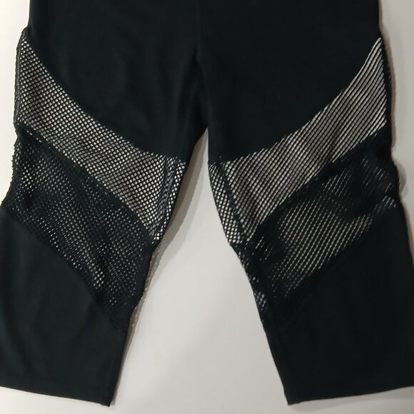 Under Armour Grey Tank Top with Fabletics Black Mesh Panel Capri ,Small , Bundle - Picture 2 of 7